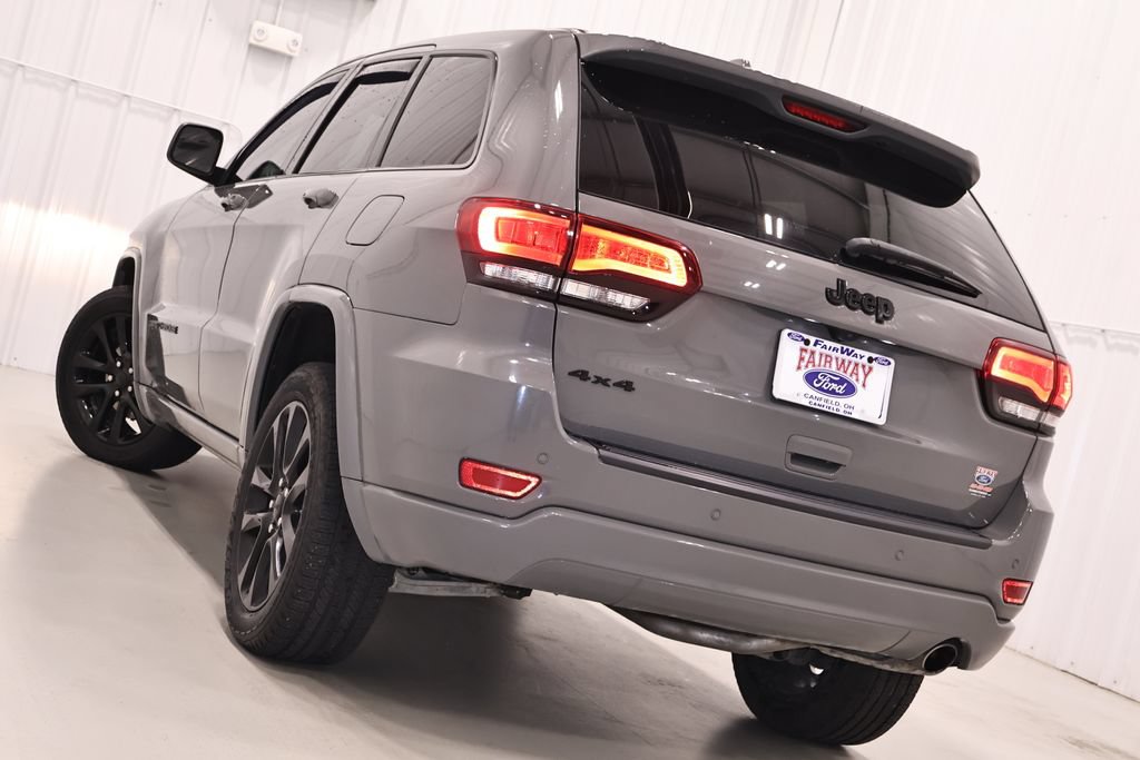 Used 2020 Jeep Grand Cherokee Altitude AWD/4WD image 36