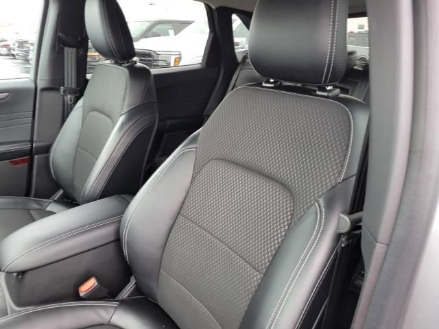Certified 2024 Ford Escape SE image 23