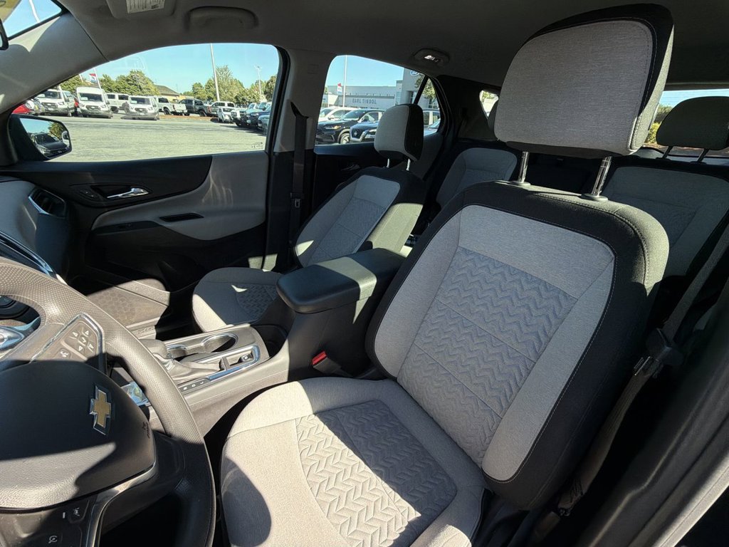 Used 2024 Chevrolet Equinox LS w/ Midnight Edition FWD image 11
