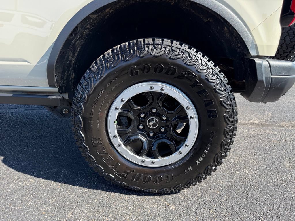 Certified 2025 Ford Bronco Badlands w/ Sasquatch Package AWD/4WD image 13