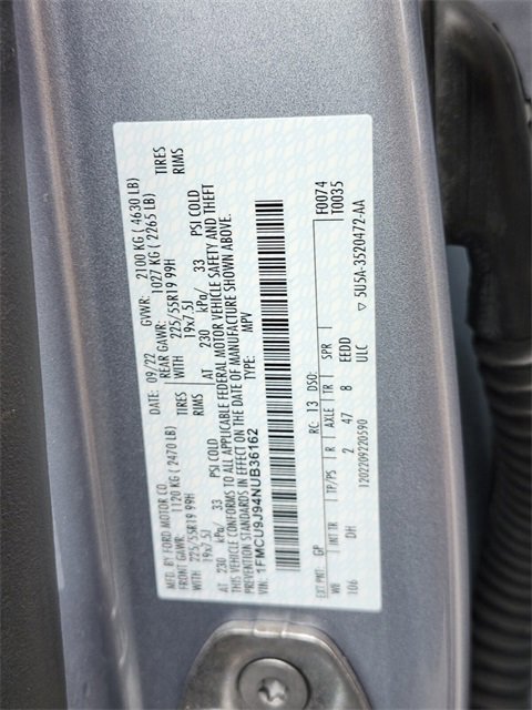 Certified 2022 Ford Escape Titanium w/ Titanium Elite Package image 36