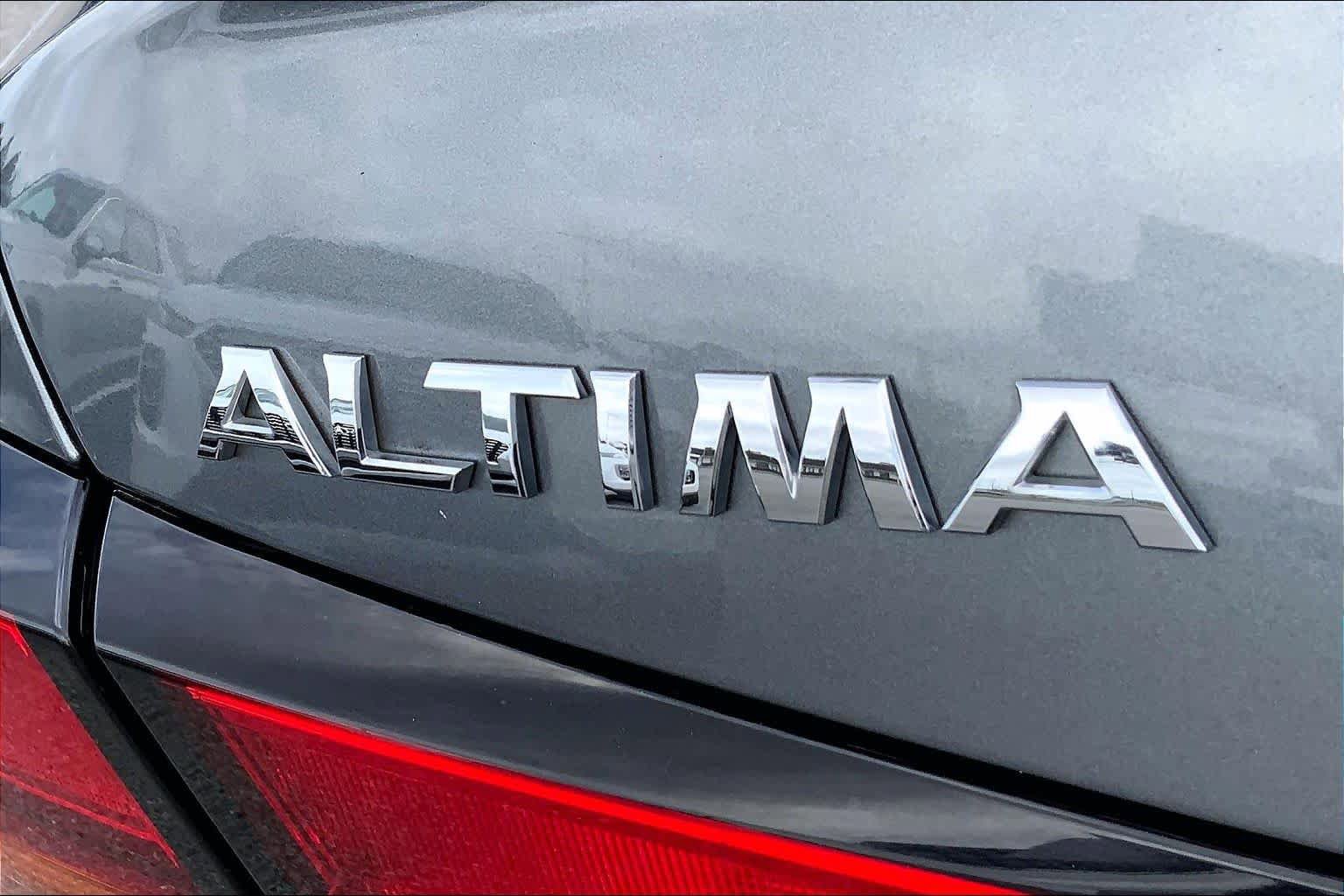 Used 2021 Nissan Altima 2.5 SR w/ SR Premium Package FWD image 31