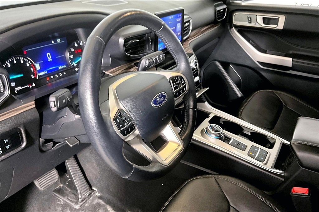 Certified 2024 Ford Explorer Limited image 10