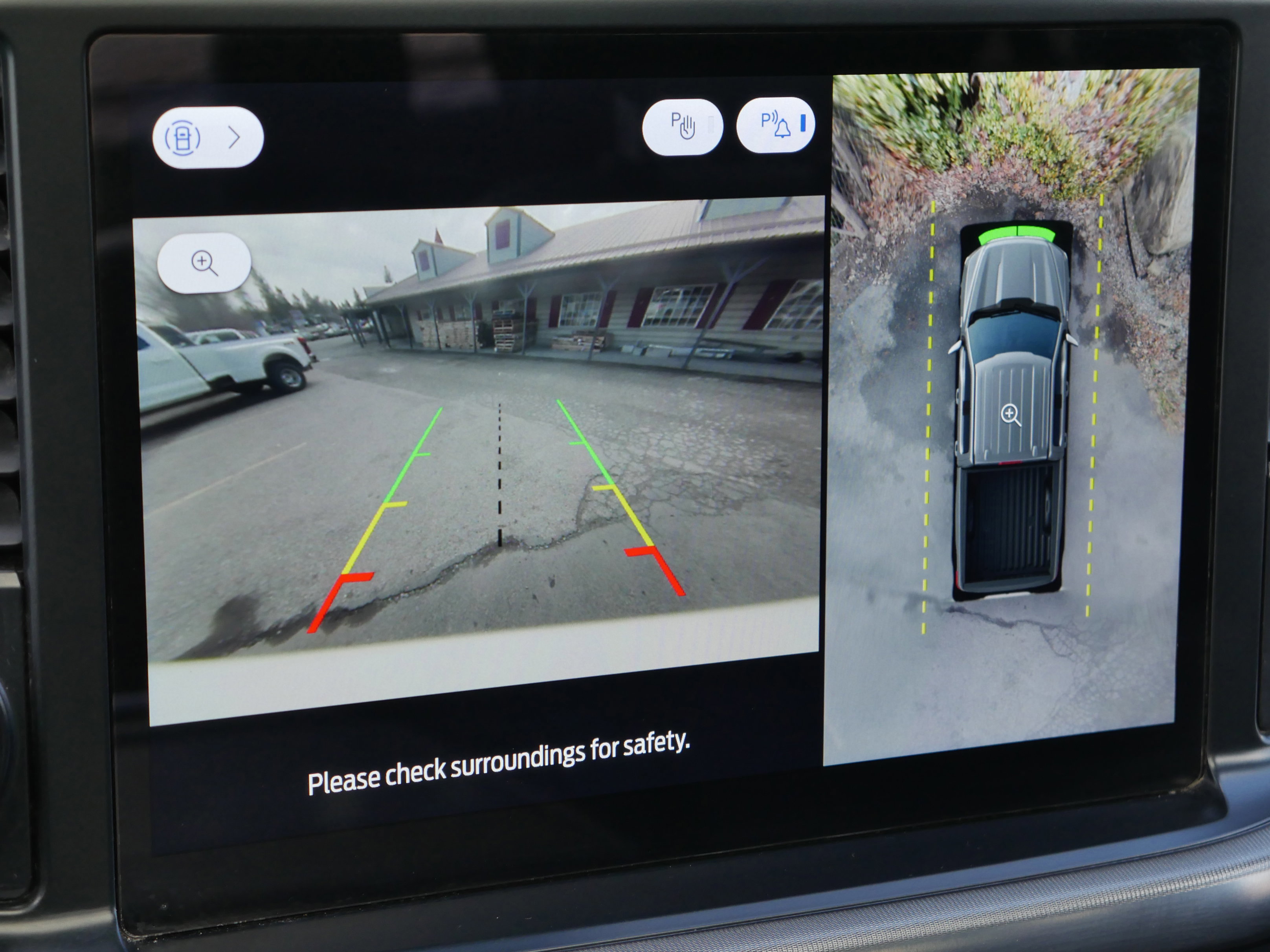 Certified 2025 Ford F150 Lariat w/ Equipment Group 502A High image 22