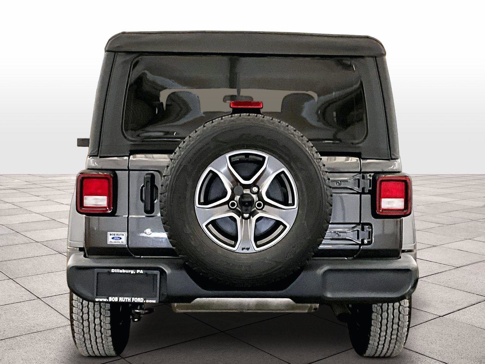 Used 2018 Jeep Wrangler Sport AWD/4WD image 4