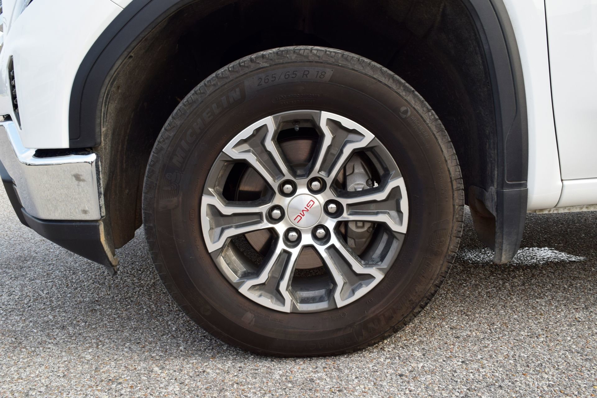 Used 2025 GMC Sierra 1500 SLT image 25