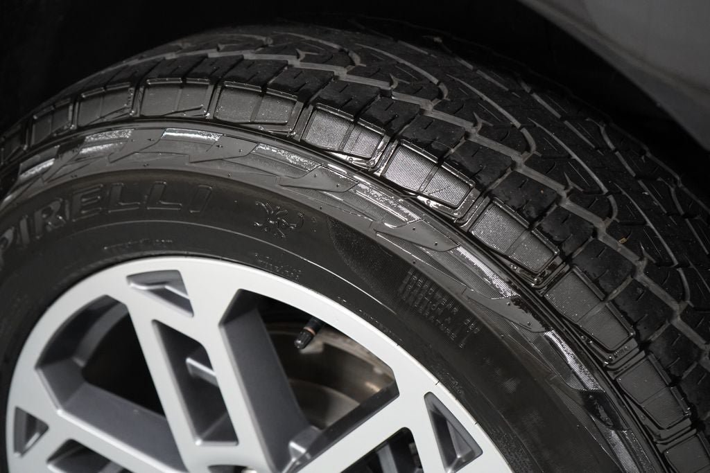 Certified 2025 Ford Expedition Active AWD/4WD image 38