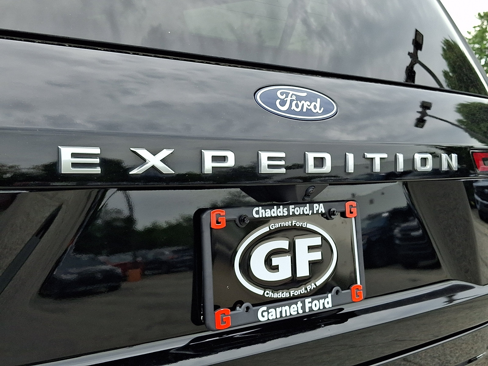 Certified 2025 Ford Expedition Max Platinum w/ Driver's Package AWD/4WD image 46