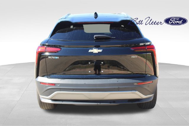 Used 2024 Chevrolet Blazer EV LT AWD/4WD image 6