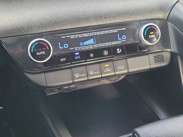 Used 2021 Hyundai Elantra SEL FWD image 20
