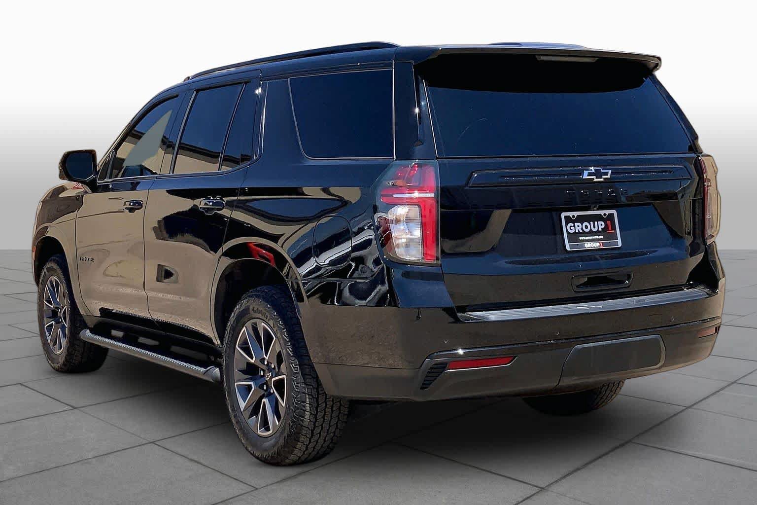 Used 2024 Chevrolet Tahoe Z71 w/ Luxury Package AWD/4WD image 12