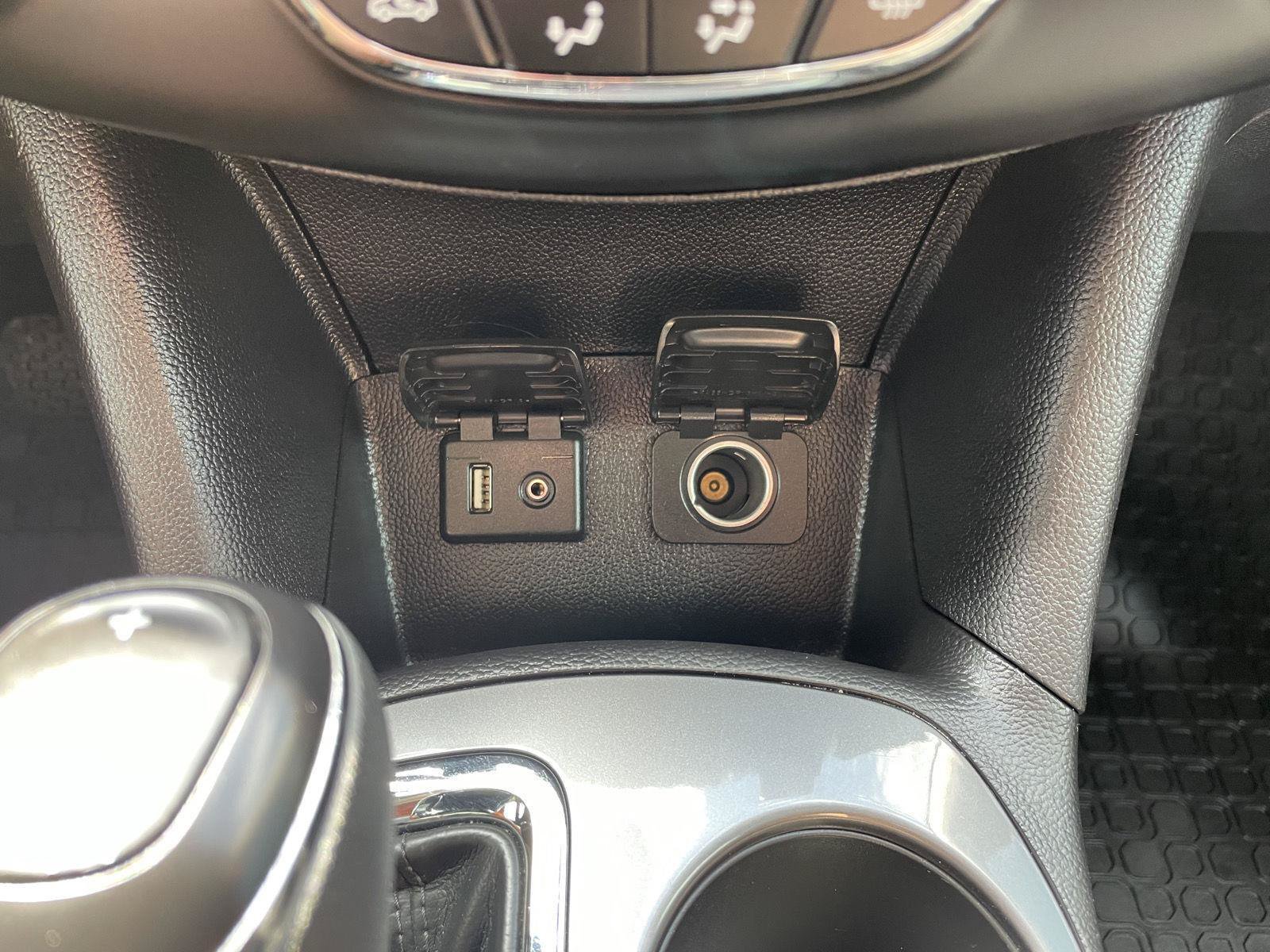 Used 2017 Chevrolet Cruze LT FWD image 26