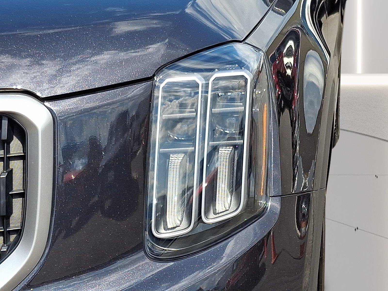 Used 2025 Kia Telluride EX FWD image 8