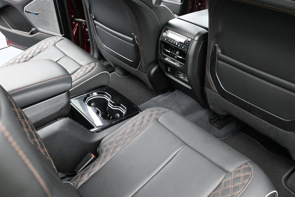 Used 2023 Jeep Grand Cherokee L Summit AWD/4WD image 11