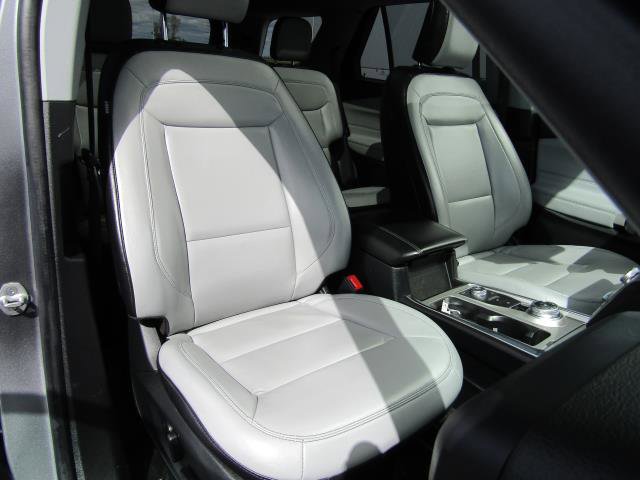 Certified 2021 Ford Explorer XLT w/ Equipment Group 202A AWD/4WD image 11