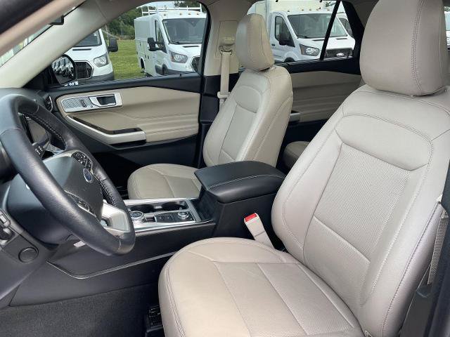 Certified 2022 Ford Explorer Limited w/ Equipment Group 301A AWD/4WD image 12