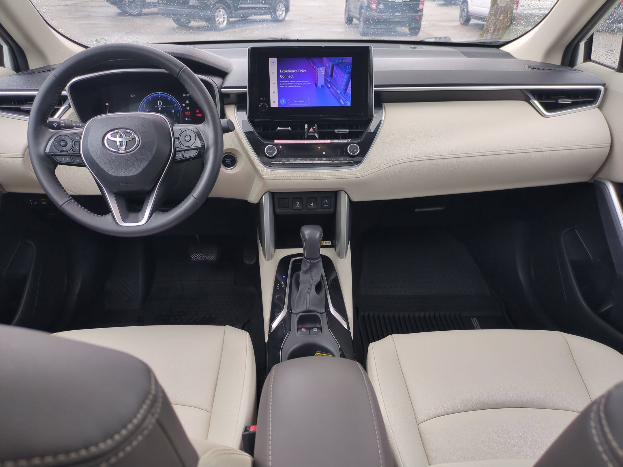 Used 2023 Toyota Corolla Cross XLE w/ Convenience Package AWD/4WD image 29
