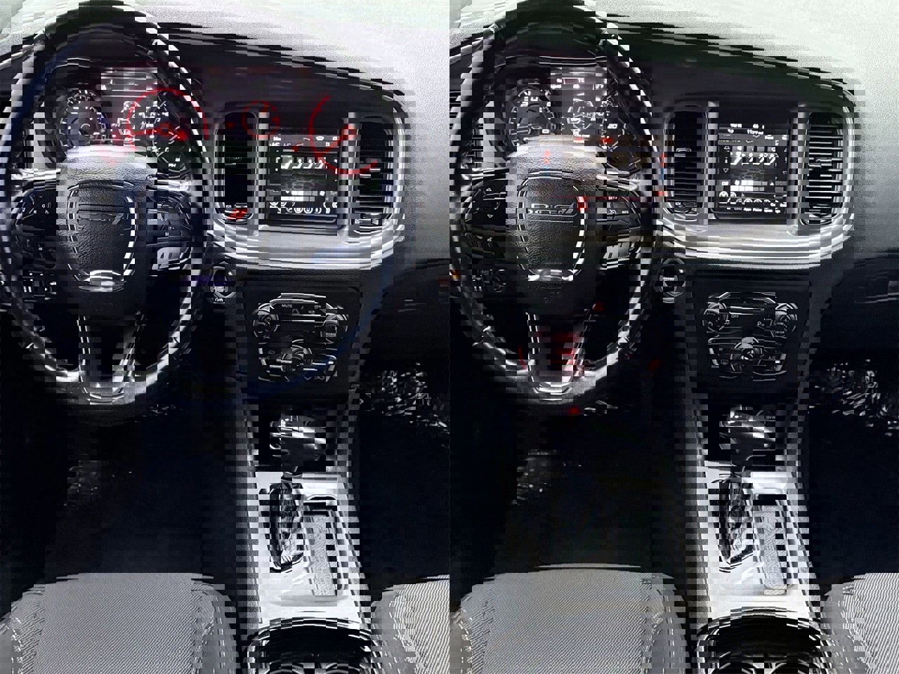 Used 2021 Dodge Charger SXT w/ Blacktop Package image 11