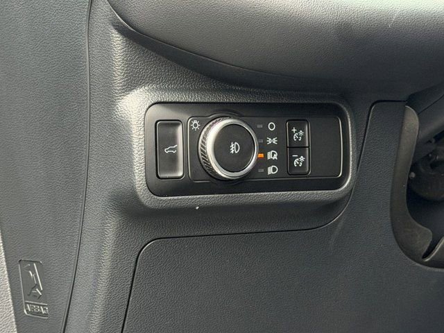 Certified 2025 Ford Explorer ST-Line AWD/4WD image 28