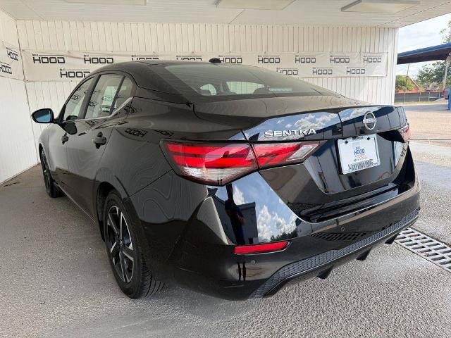 Used 2024 Nissan Sentra SV FWD image 2