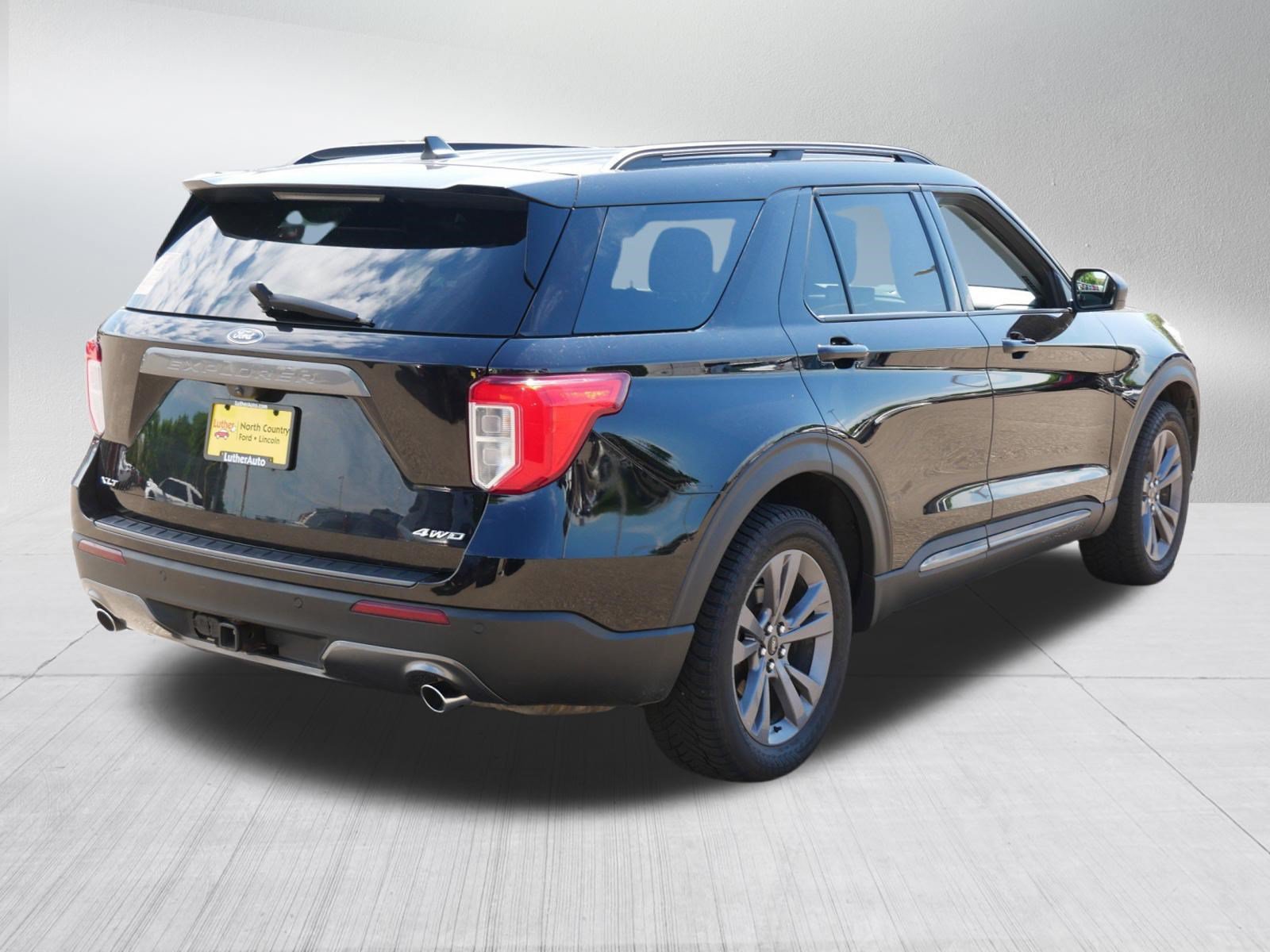 Certified 2023 Ford Explorer XLT w/ XLT Sport Appearance Package AWD/4WD image 7