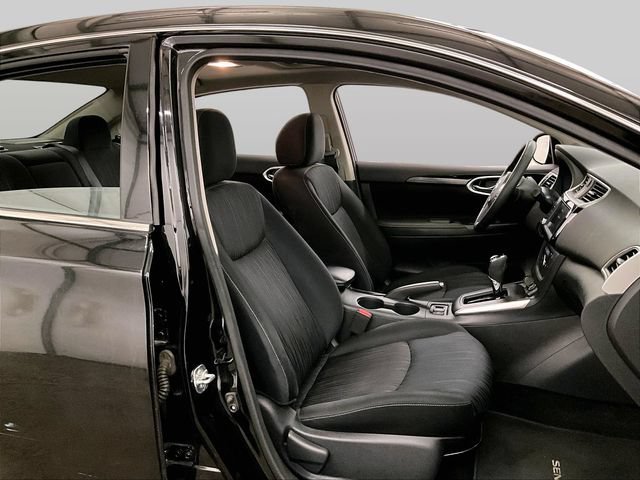 Used 2019 Nissan Sentra SV w/ Special Edition Package FWD image 7