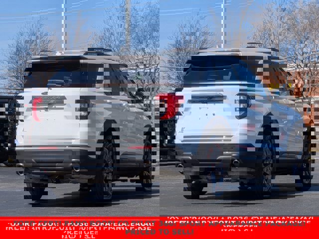 Certified 2023 Ford Explorer XLT w/ Equipment Group 202A image 3