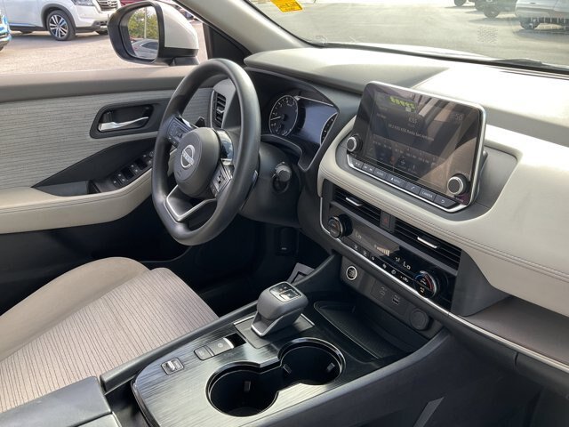 Used 2023 Nissan Rogue SV FWD image 19