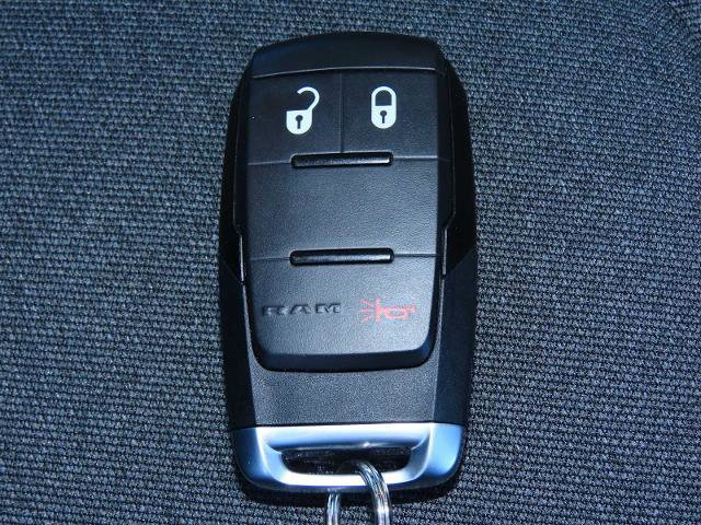 Used 2024 RAM 2500 Tradesman w/ Chrome Appearance Group image 34