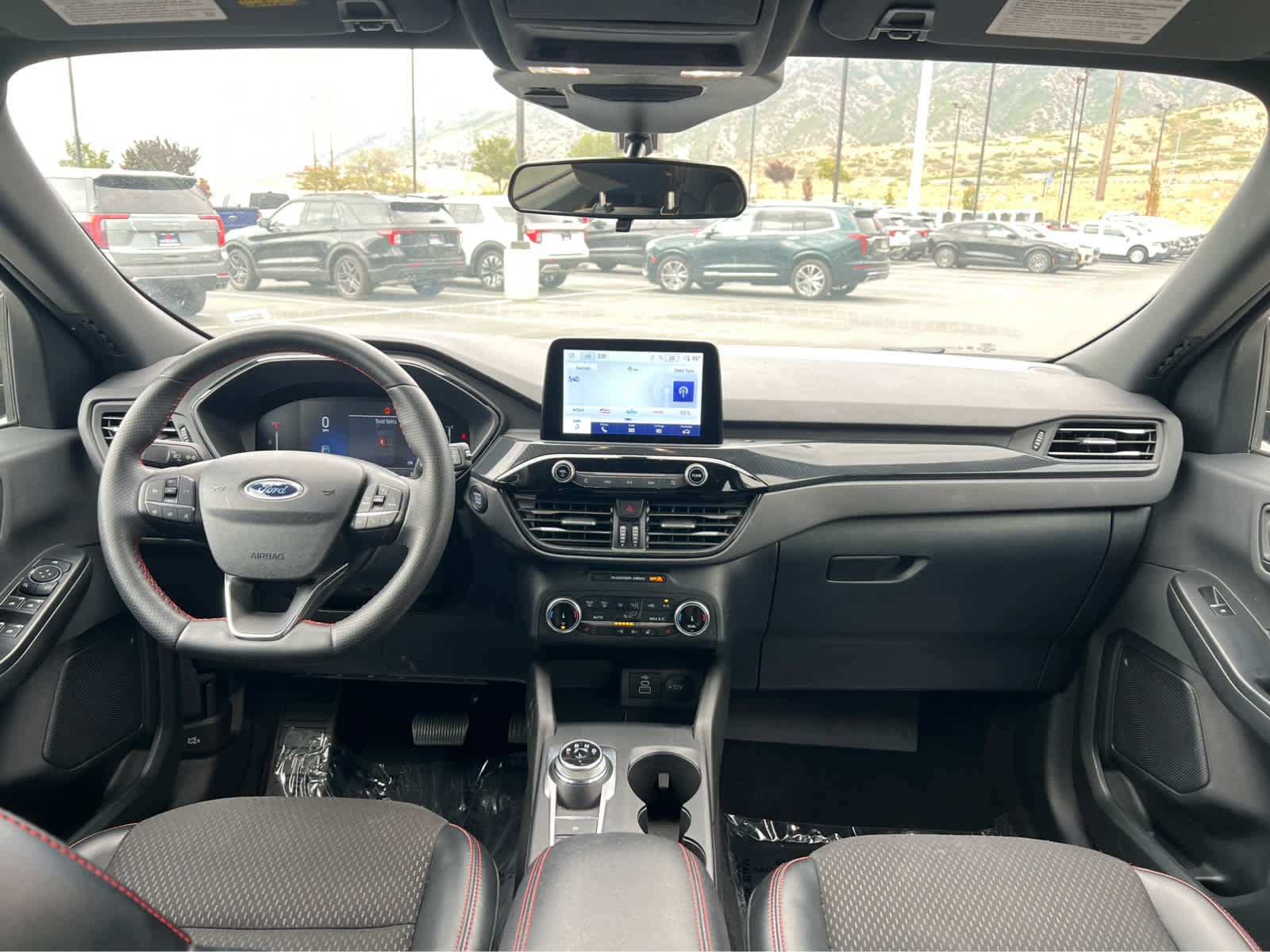 Certified 2025 Ford Escape ST-Line Select AWD/4WD image 24