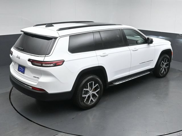 Used 2025 Jeep Grand Cherokee L Limited w/ Luxury Tech Group II AWD/4WD image 52