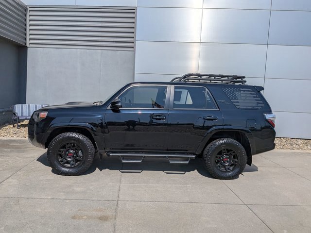 Used 2023 Toyota 4Runner TRD Off-Road Premium w/ Moonroof Package AWD/4WD image 7