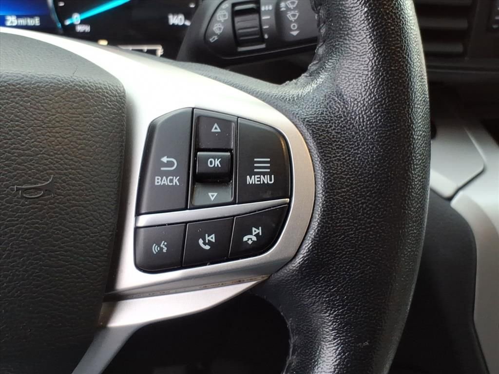 Certified 2022 Ford Explorer XLT w/ Class IV Trailer Tow Package image 18