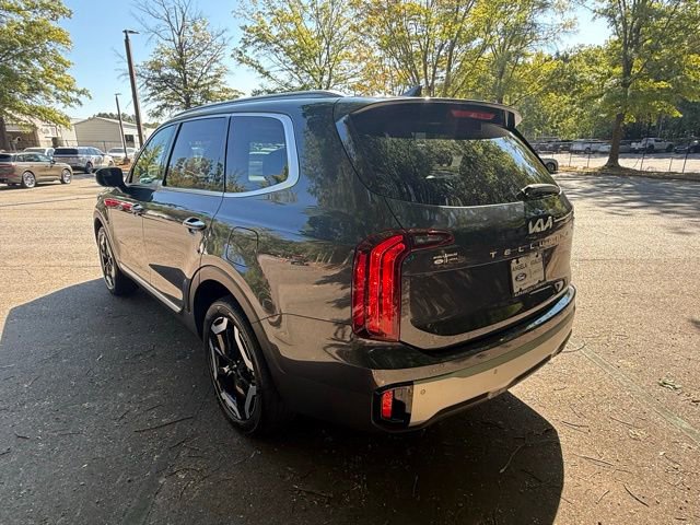 Used 2024 Kia Telluride S w/ S Sunroof Package image 3