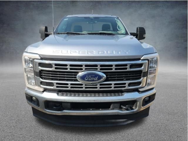 Certified 2024 Ford F350 XLT w/ 360-Degree Camera Package AWD/4WD image 3