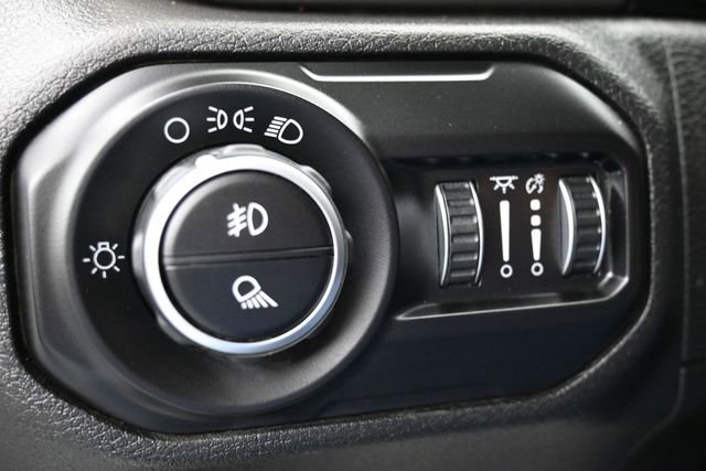 Used 2020 Jeep Gladiator Sport AWD/4WD image 22