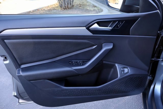 Used 2021 Volkswagen Jetta S image 23