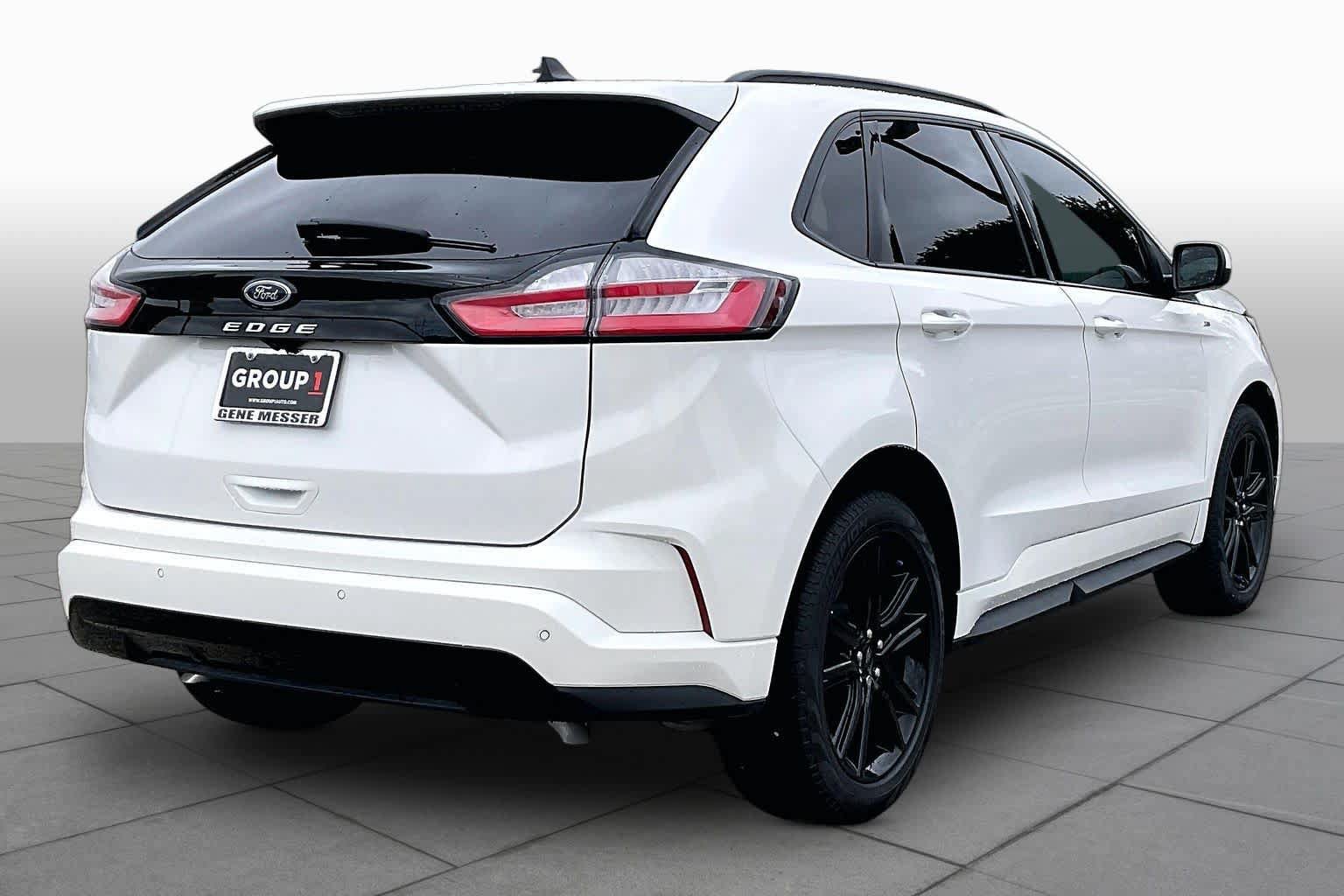 Certified 2024 Ford Edge ST-Line AWD/4WD image 12