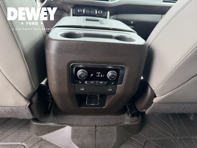 Used 2022 Chevrolet Suburban Z71 w/ Off-Road Capability Package AWD/4WD image 29
