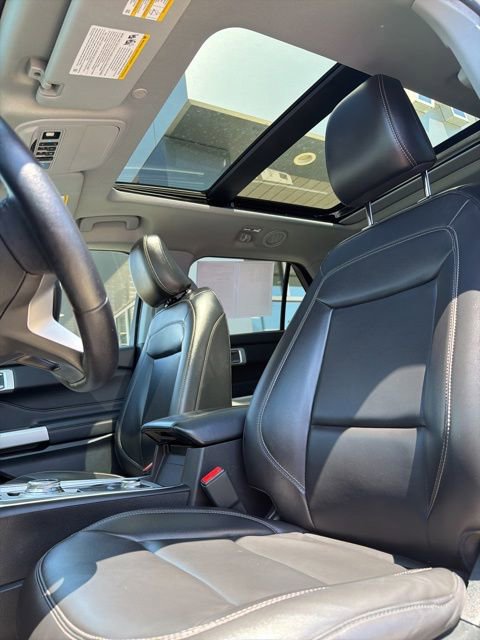 Certified 2023 Ford Explorer XLT w/ Equipment Group 202A AWD/4WD image 20