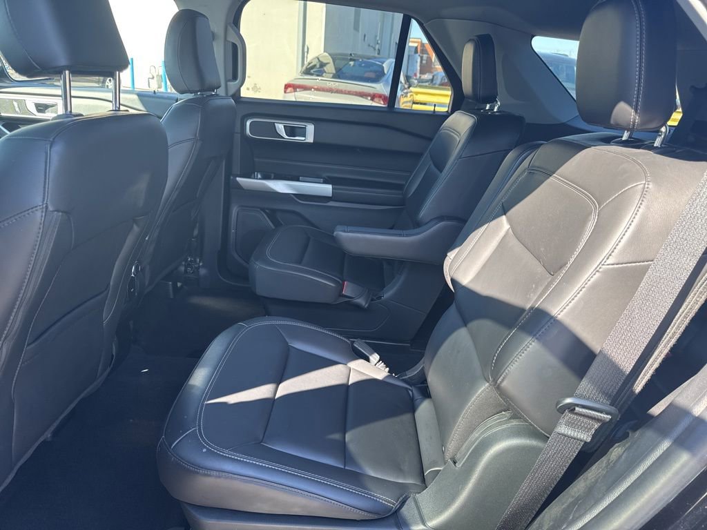 Certified 2022 Ford Explorer XLT w/ Equipment Group 202A image 29