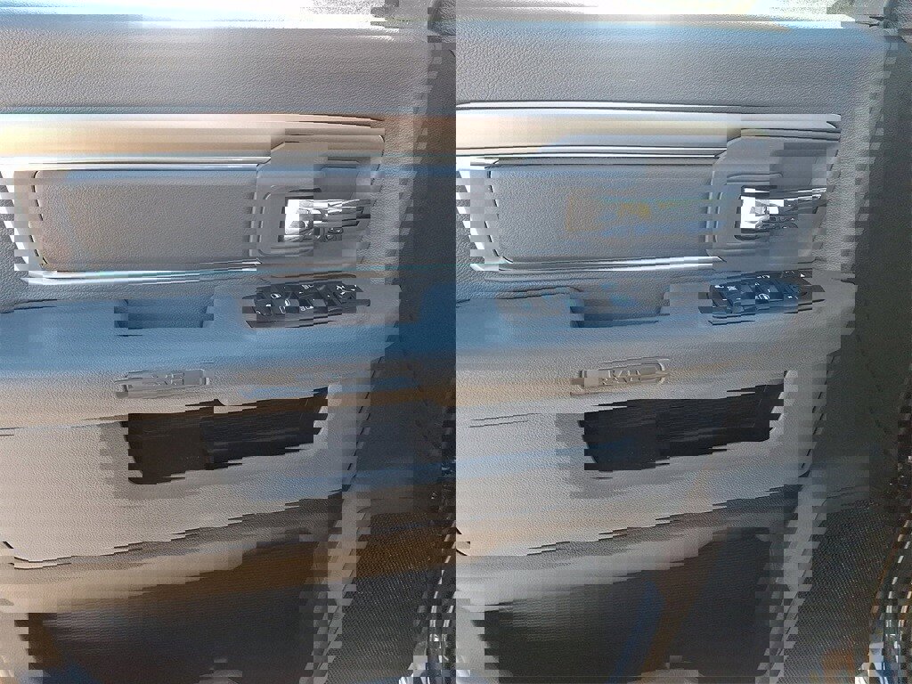 Used 2017 RAM 1500 Big Horn image 12