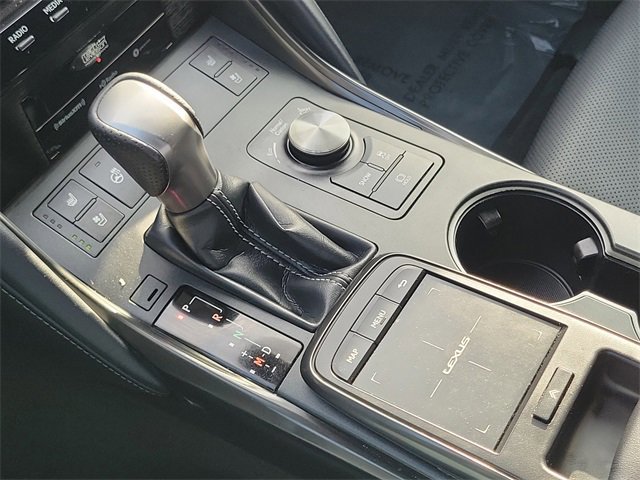 Used 2023 Lexus IS 500 image 21