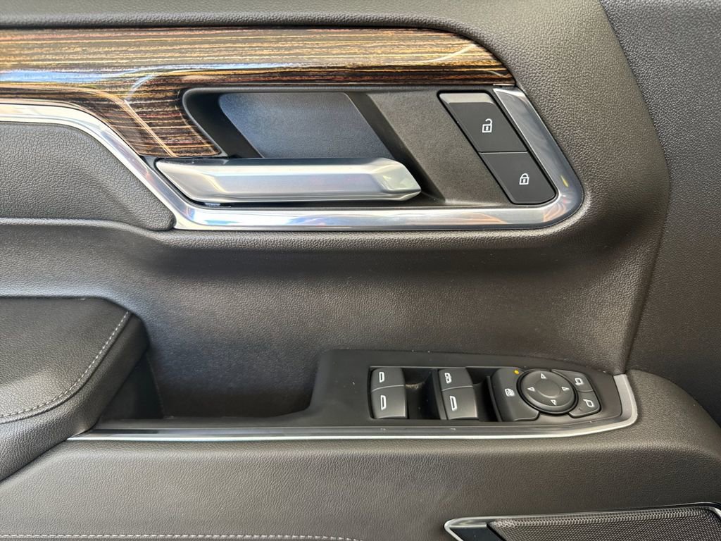 Used 2023 GMC Sierra 1500 Elevation image 10