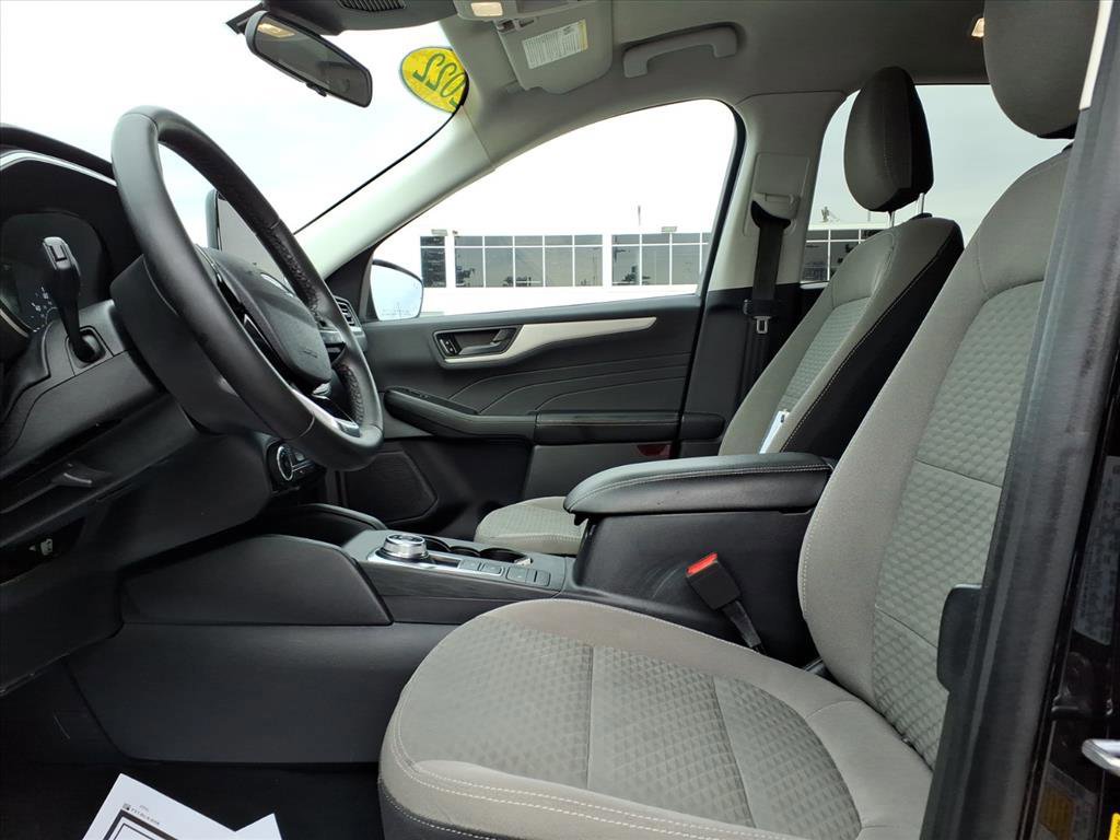 Certified 2022 Ford Escape SE w/ Cold Weather Package image 14