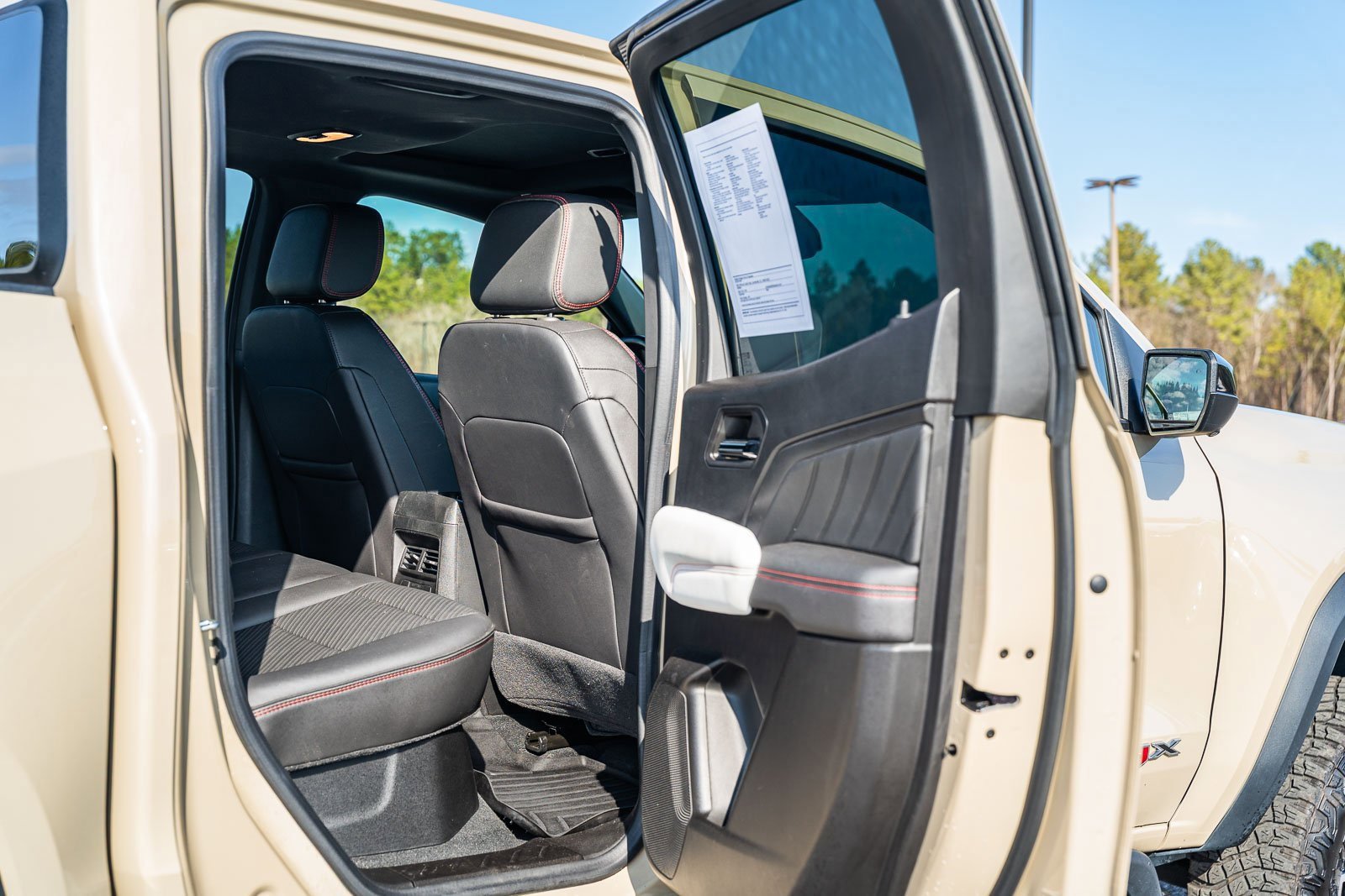 Used 2023 GMC Canyon AT4X image 19