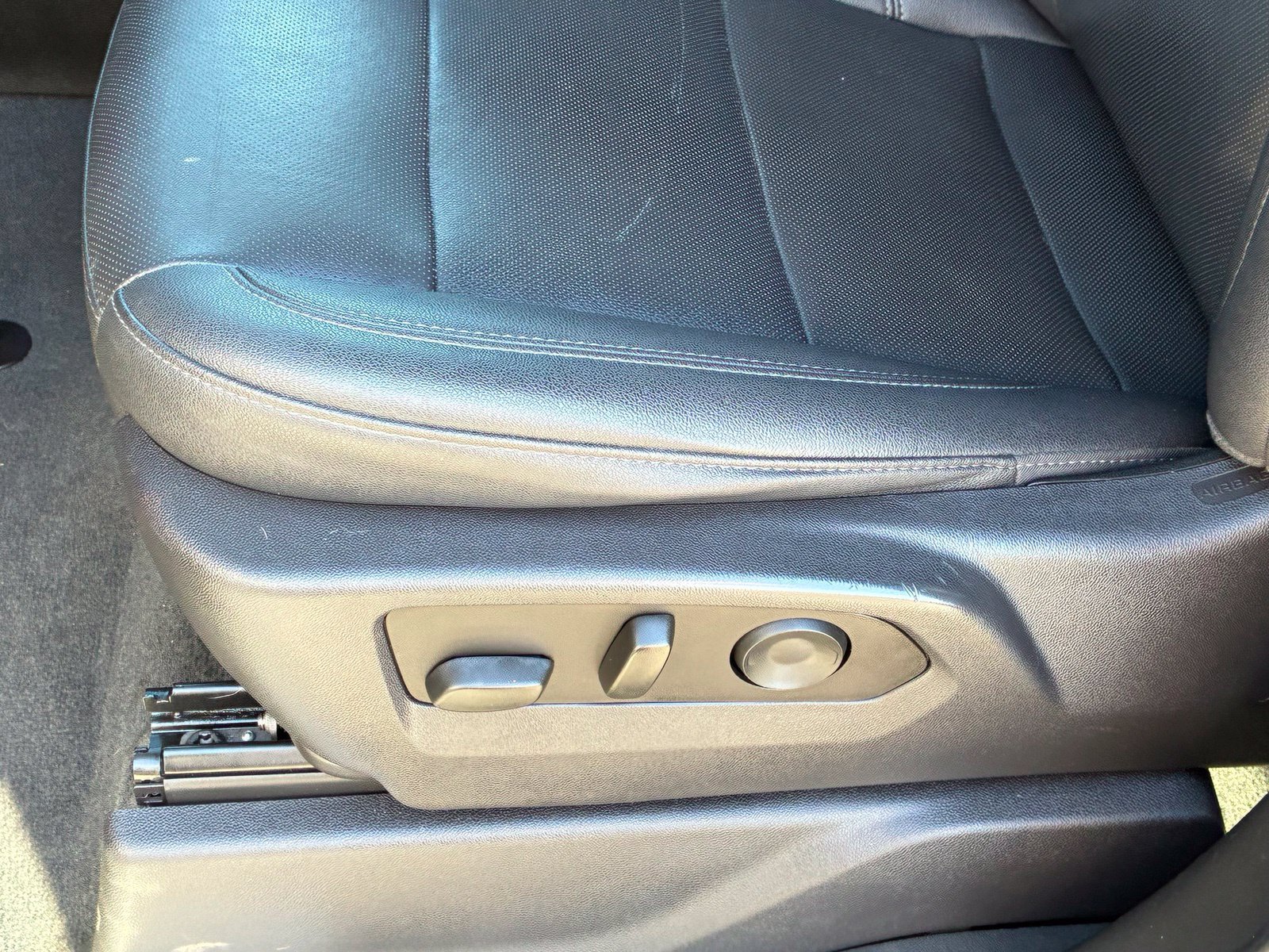 Used 2022 Chevrolet Silverado 1500 LTZ AWD/4WD image 14