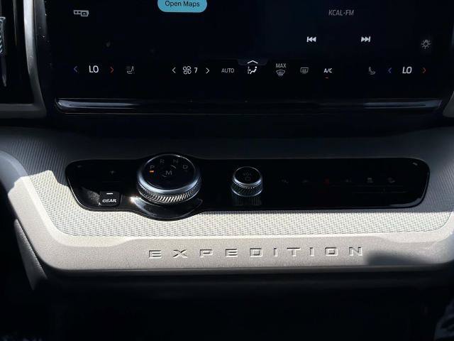 Certified 2025 Ford Expedition Active AWD/4WD image 16