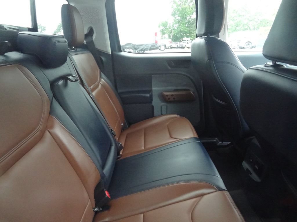 Certified 2022 Ford Maverick Lariat w/ Lariat Luxury Package FWD image 12