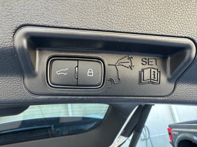 Certified 2022 Ford Explorer XLT w/ Equipment Group 202A image 30